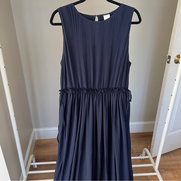 H&M Maxi Dress with Pleated Top - Picture 3 of 7